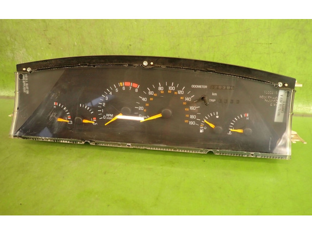 Přístrojová deska  Pontiac Grand Prix 1992 16175652  