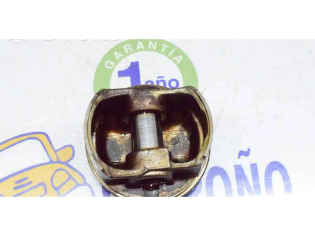 Píst 11251703456   BMW 5 E39   2.5  
