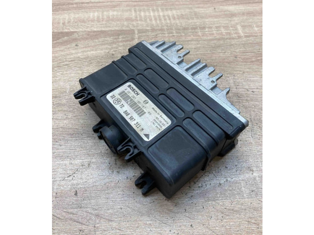 Блок управления двигателем Блок управления 8A0907311M, 0261203186   Volkswagen Vento
