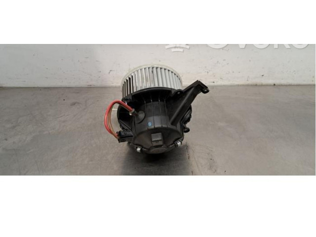 Вентилятор печки    A0008304701   Mercedes-Benz V Class W447
