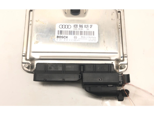 Řídící jednotka 038906019GF   Audi A6 S6 C5 4B 2001