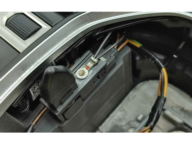 Volant Peugeot 3008 II 2016 98105487HE, 34197234D  