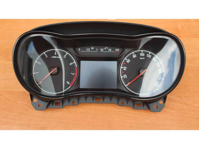 Přístrojová deska  Opel Zafira C 2016 39129402, 391030224  