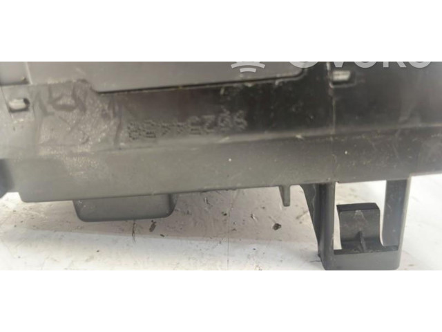Pojistková skříňka Řídící jednotka BSM 1613316380   Peugeot 3008 I 2011