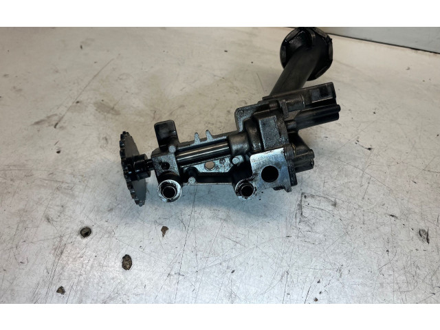 Масляный насос  F9Q760 7700600252, 7700600251  Renault Trafic II (X83) 