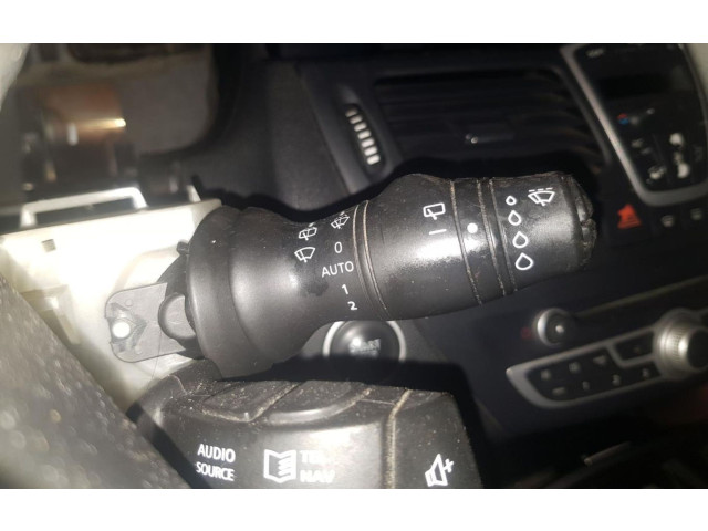 Переключатель дворников    Renault Laguna III