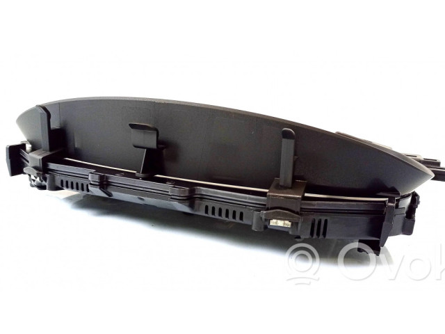 Přístrojová deska  BMW 5 G30 G31 2020 021566, 62105A2FC79  
