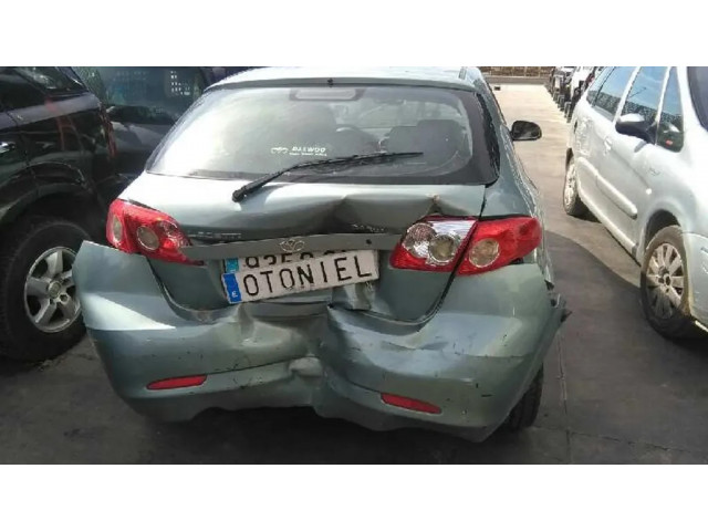 Передняя решётка Daewoo Lacetti        