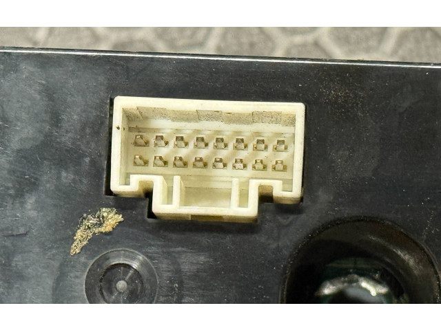 Дисплей    8750A123, 4H40411   Mitsubishi Colt