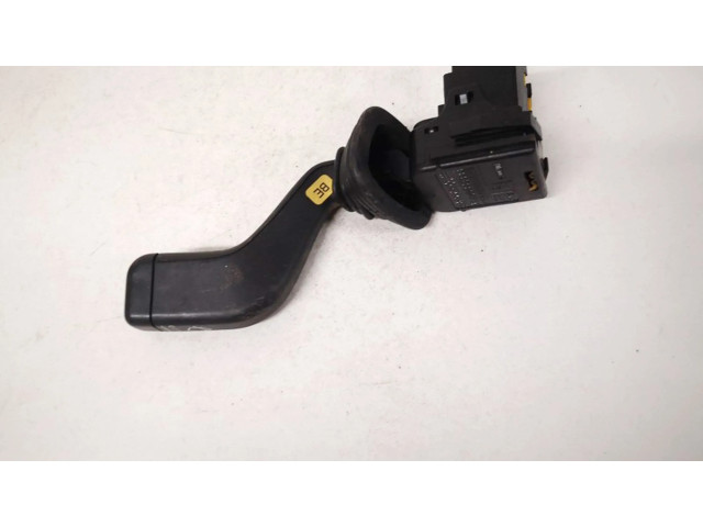 Ручка стеклоочистителей 90124931   Opel Vectra A