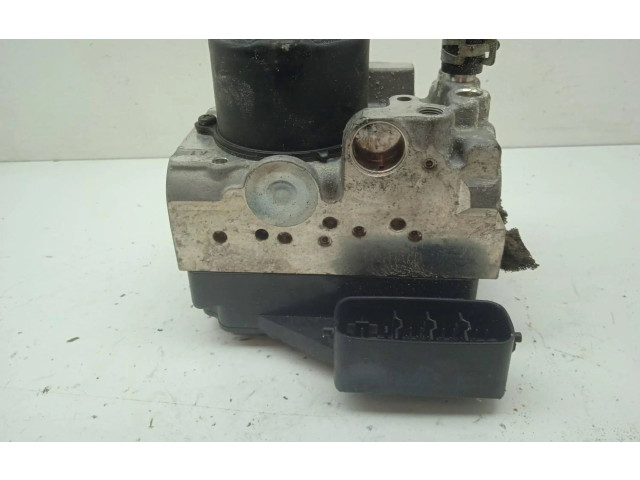 Jednotka ABS 1338005500   Lexus IS 200-300 