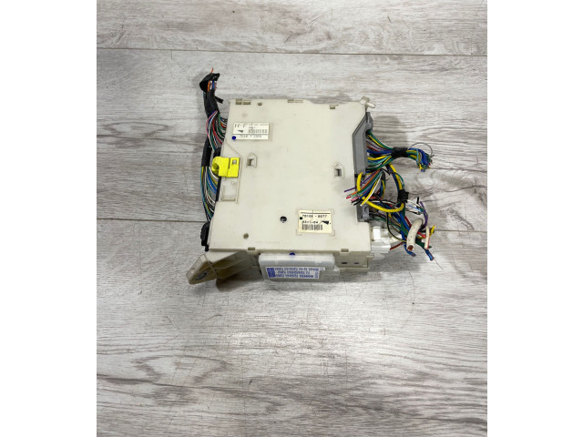 Блок предохранителей 8273030282, 701080077   Lexus GS 300 350 430 450H    