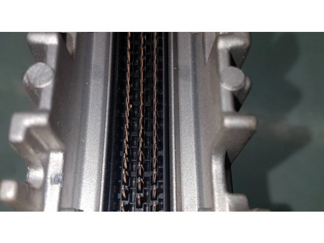 Блок управления двигателя 0281001437, P56028704AD   Jeep Grand Cherokee
