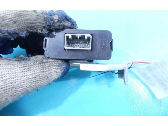 Pojistková skříňka Модуль кузова 33137-TM8-G010, IMPRK1059789   Honda Insight 2013