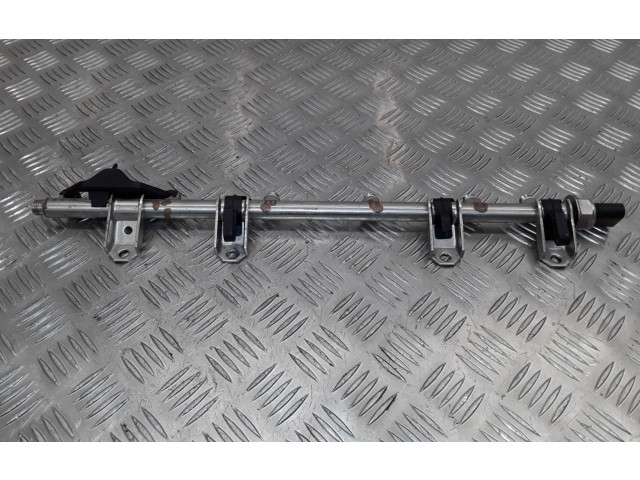 Vstřikovací lišta 7575480, 7537319   BMW 1 E82 E88  pro benzínový motor 3.0 N54B30A 