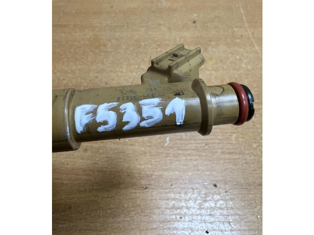 Vstřikovač 232500T030, F5351   Toyota Avensis T270     