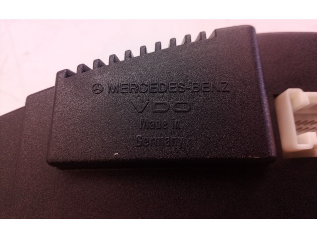 Přístrojová deska  Mercedes-Benz C W203 2001 A2035400711, A2035400711  