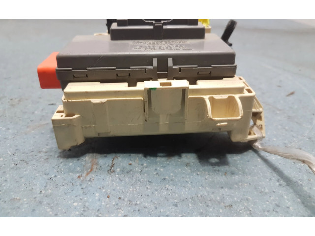 Блок предохранителей  82641-12150, 82641-12150   Toyota Corolla E110    