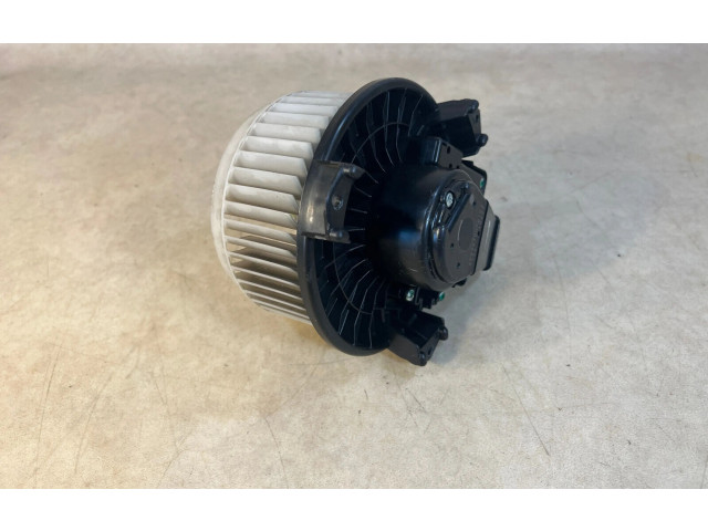 Вентилятор печки    87103-0D220, 87103-02150   Toyota RAV 4 (XA40)