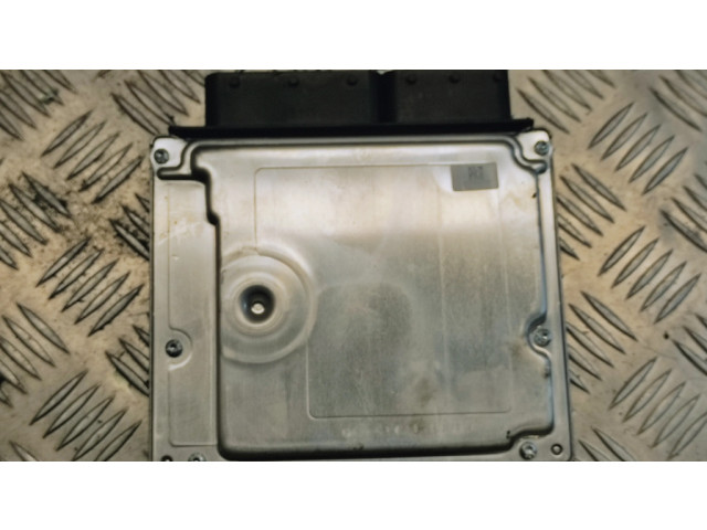 Блок управления двигателя 8506373, 0281016065   BMW X3 E83