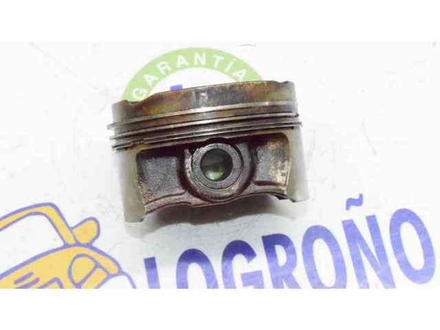 Píst 11251703456   BMW 5 E39   2.5  