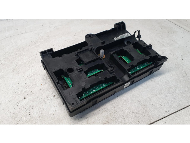 Блок предохранителей 6114939314401, 61149393144   BMW 7 G11 G12    
