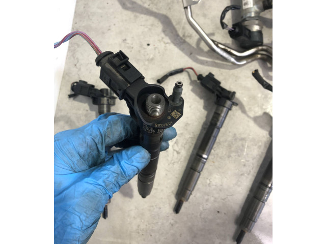 Vstřikovač 03L130277, 04451160301481   Audi A6 S6 C6 4F     