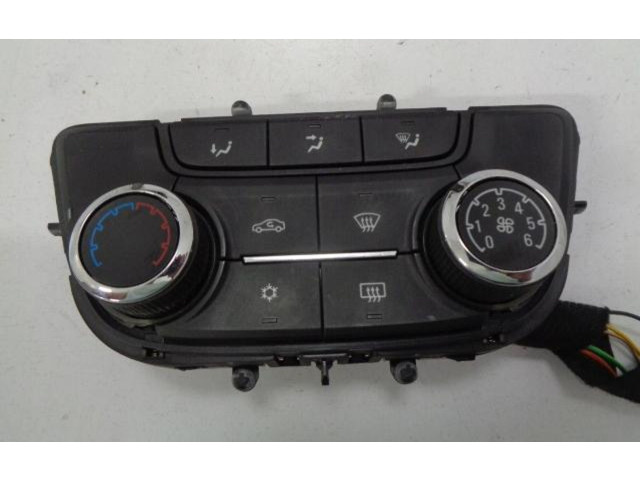Блок управления климат-контролем 13429876   Opel Zafira C