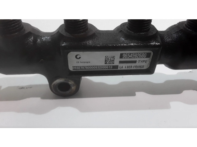 Vstřikovací lišta 9654592680   Peugeot 3008 I    9HZ 