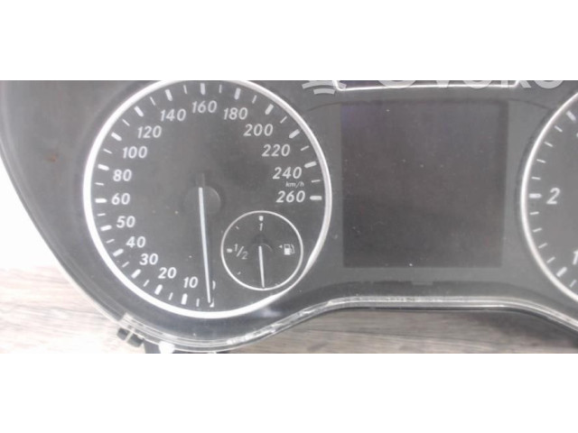 Přístrojová deska  Mercedes-Benz A W176 2015 1769002503, 1769002503  