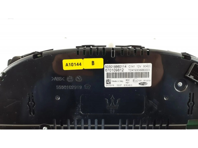 Панель приборов 670109812, 503018860114   Maserati Levante       