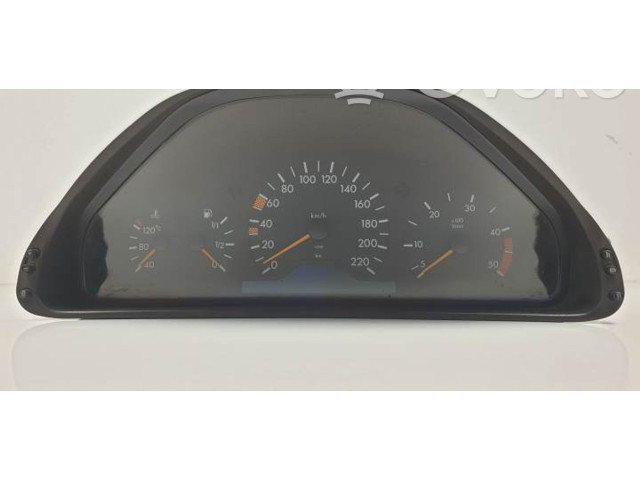 Přístrojová deska  Mercedes-Benz E W210 1999 2105406547  