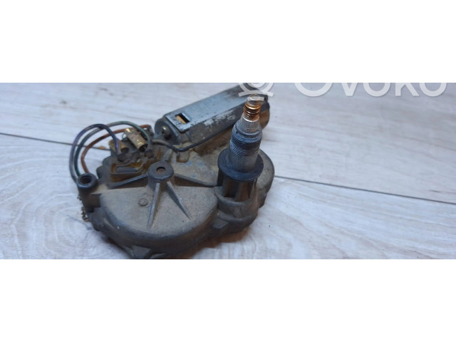 Моторчик заднего дворника 8a9955713, 40378712    Audi 80 90 S2 B4