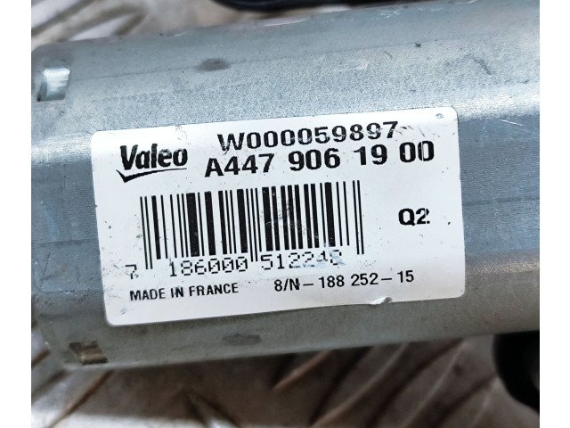Моторчик заднего дворника A4479061900, W000059897    Mercedes-Benz Vito Viano W447