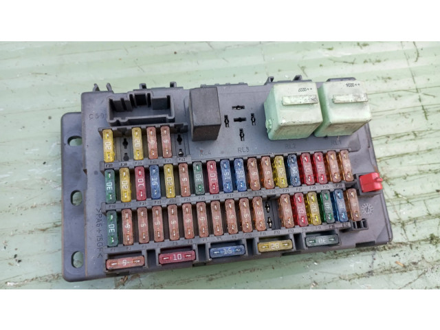 Блок предохранителей  518030317, 2116390907   Mini One - Cooper R50 - 53    