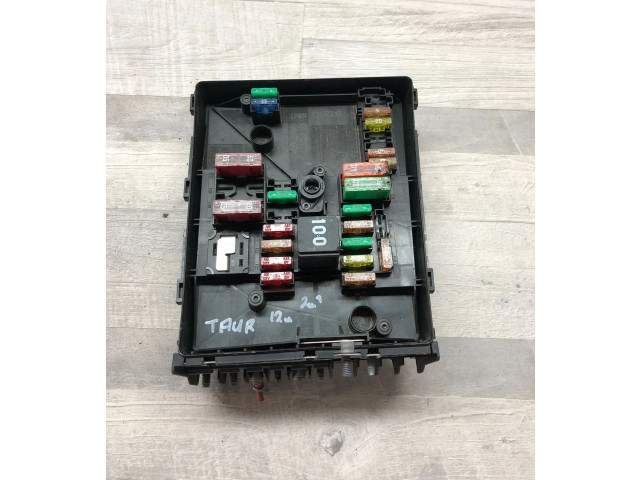 Блок предохранителей  26304342, 340005075762   Volkswagen Touran II    