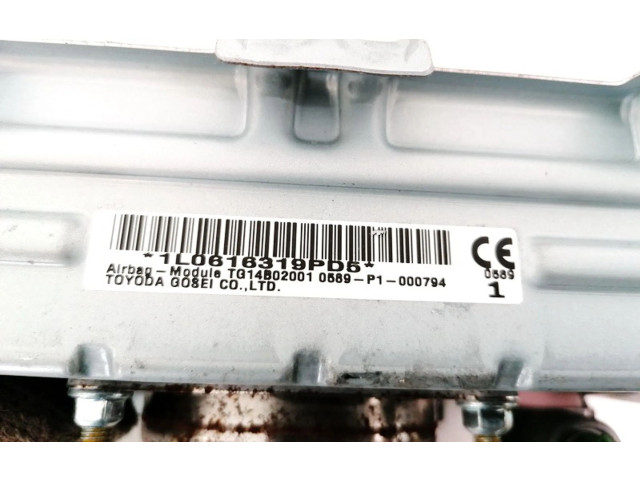 Подушка безопасности пассажира 0589P1000794, TG14B02001   Toyota Hilux (AN120, AN130)