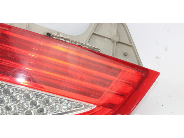 Задний фонарь правый     Ford Mondeo MK IV   2007-2014 года