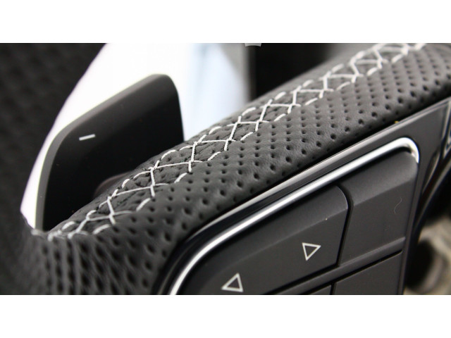 Volant Audi A5 2021 8W0419091GF, CZARNY  