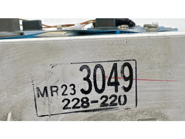 Панель приборов MR233049, 228220   Mitsubishi Lancer       