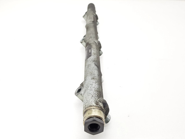 Vstřikovací lišta 0445216002   BMW 5 E39  pro naftový motor 3.0 M57 D30 (306D1) 