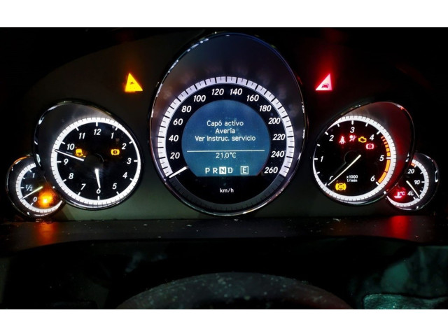 Přístrojová deska  Mercedes-Benz CLK AMG A208 C208 2011 A2129001810, A2129001810  