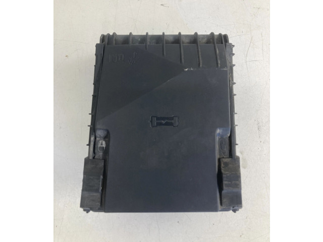 Блок предохранителей 3C0937125, 1K0937132F   Volkswagen Sharan    