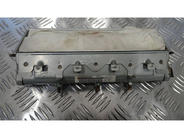 Подушка безопасности для колен 7030A241   Mitsubishi ASX