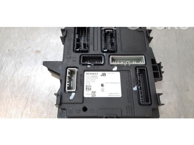 Блок комфорта 284B133925R   Renault Captur II   