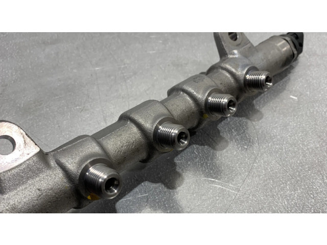 Vstřikovací lišta 55260843, 0445214333   Alfa Romeo Stelvio  pro naftový motor 2.2  