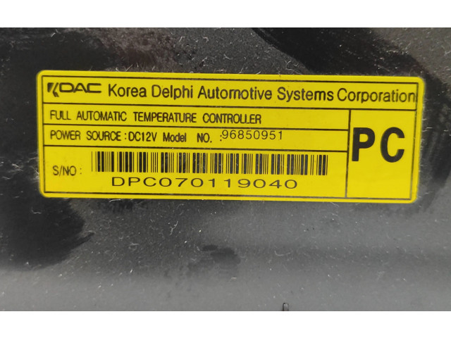 Блок управления климат-контролем 96850951, DPC070119040   Opel Antara