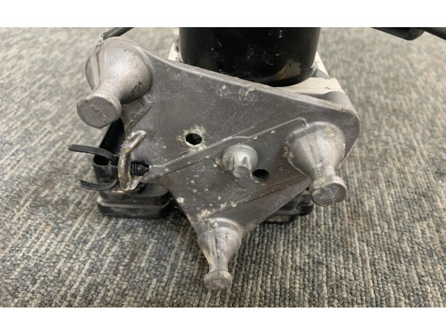 Jednotka ABS A1729014000   Mercedes-Benz C W204 2011