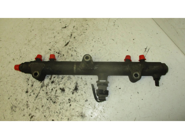 Vstřikovací lišta 0445214041   Chrysler Grand Voyager IV  pro naftový motor 2.8 ENR 
