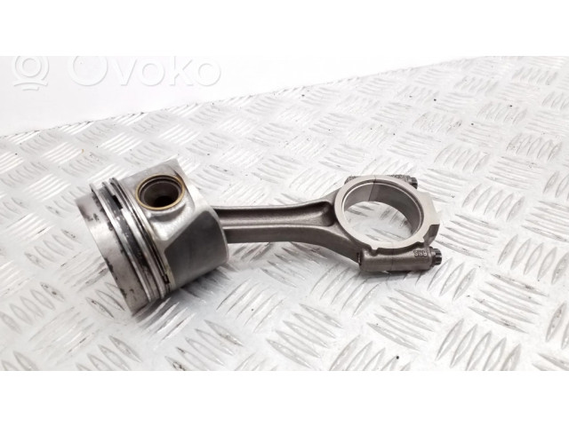 Píst 03LG, CAH   Audi A4 S4 B8 8K  pro naftový motor 2.0 CAHA 